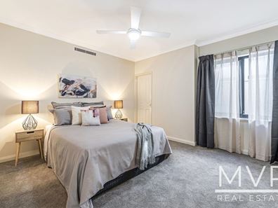 5 Dixon Street, Kardinya WA 6163