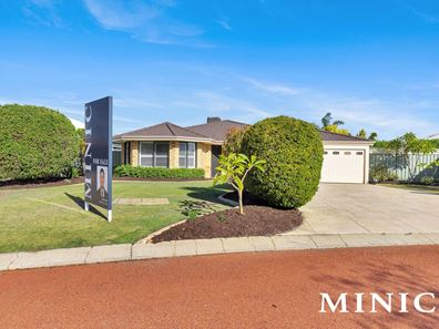 34 Charm Way, Atwell WA 6164