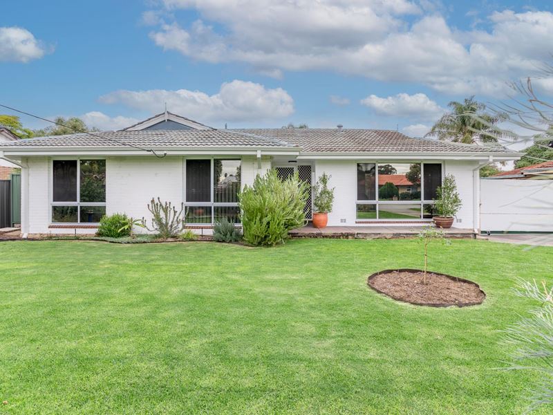 15 Dural Way, Armadale WA 6112