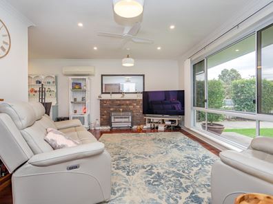 15 Dural Way, Armadale WA 6112