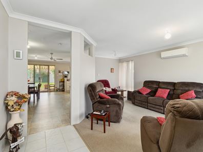 8 Woodman Place, Beechboro WA 6063