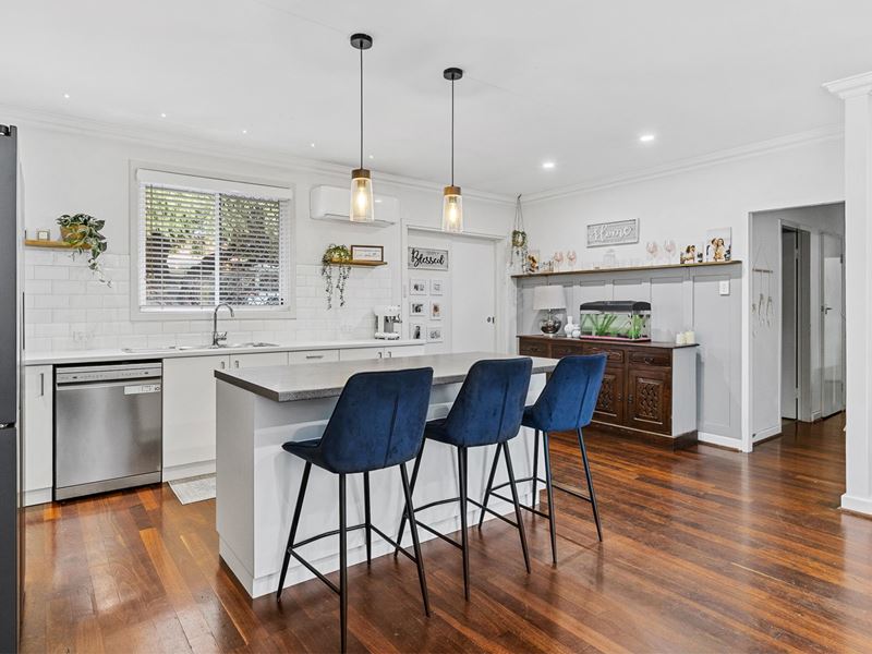 11 Hercules Street, Rockingham