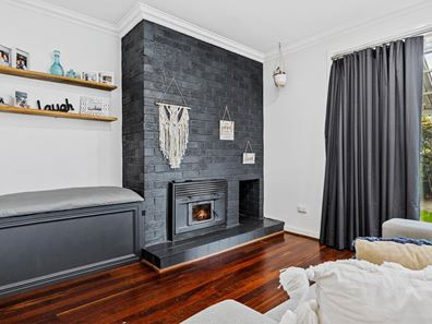 11 Hercules Street, Rockingham WA 6168