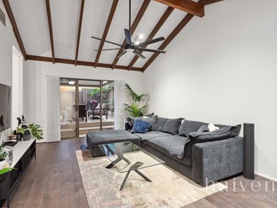 2/4 Norton Street, South Perth WA 6151