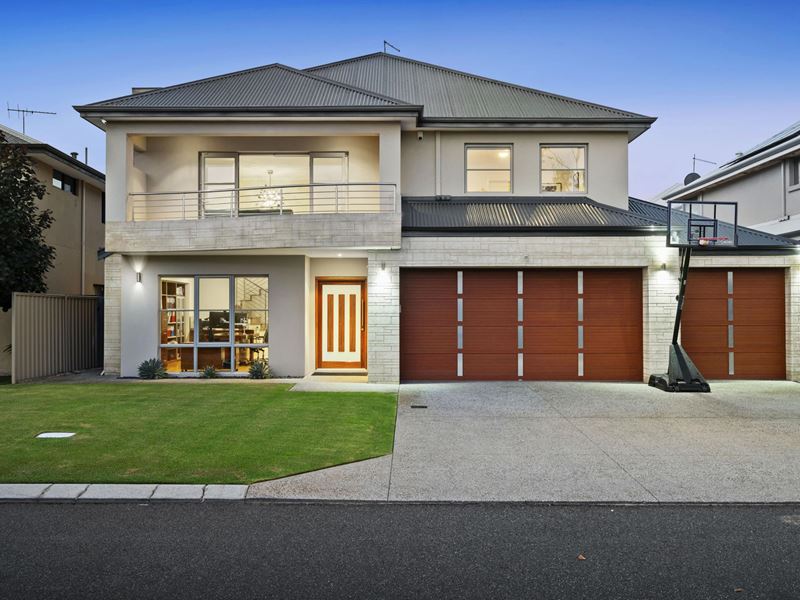 15 Calabria Way, Stirling