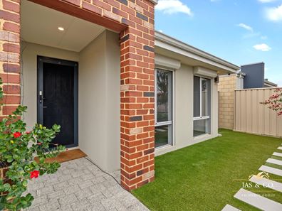 190 Suffolk Street, Caversham WA 6055