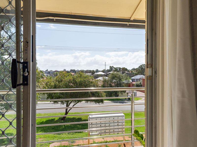 42/19 Blackwood Avenue, Hamilton Hill WA 6163