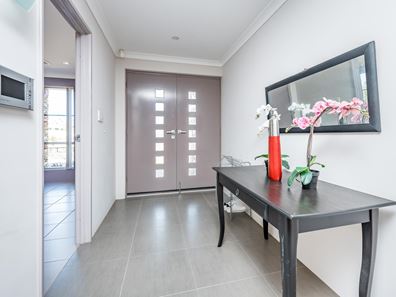 6 Streamside Street, Southern River WA 6110