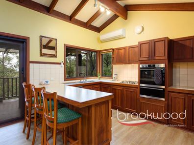 26 Lindsay Place, Glen Forrest WA 6071