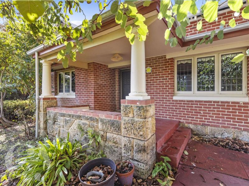 12 Foss Street, Palmyra