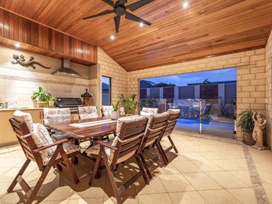 11 Smiths Break, Secret Harbour WA 6173