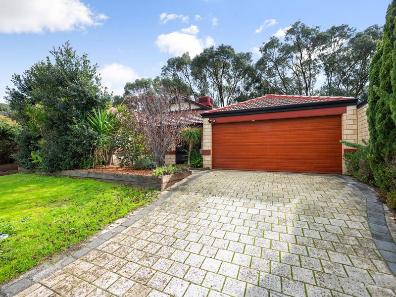 20 Woodhouse Circuit, Canning Vale WA 6155