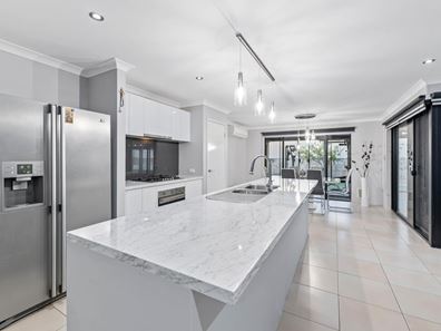 23 Lynella Circuit, Banksia Grove WA 6031