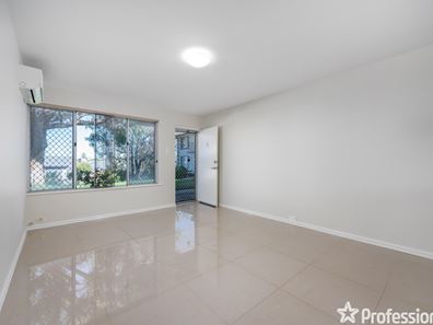 4/110-112 Safety Bay Road, Shoalwater WA 6169