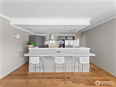 35 Baningan Avenue, Success WA 6164