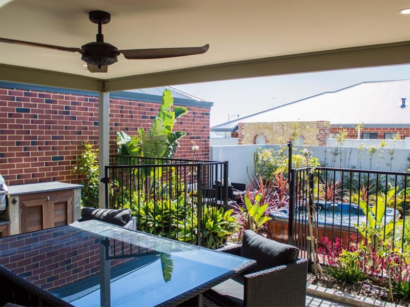 106 Santorini Promenade, Alkimos WA 6038