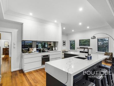 131 Lansdowne Road, Kensington WA 6151