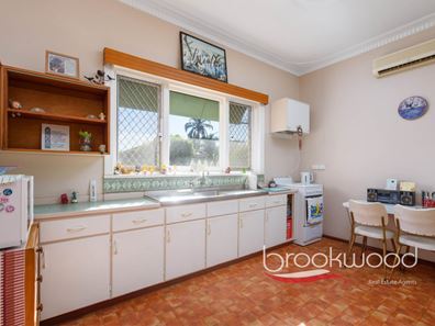 8 Eric Street, Midland WA 6056