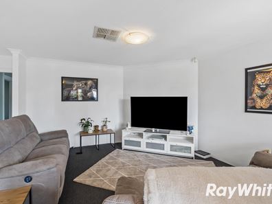 7 Dalona Parkway, Lakelands WA 6180