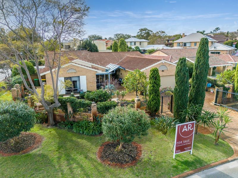 21 Ainsworth Loop, Booragoon