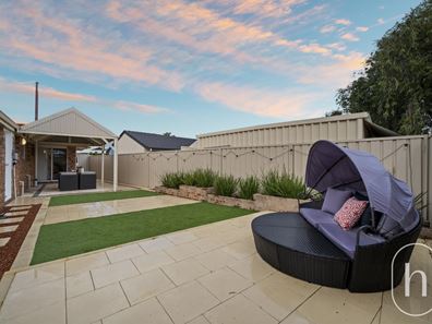 9 Euclid Close, Beldon WA 6027