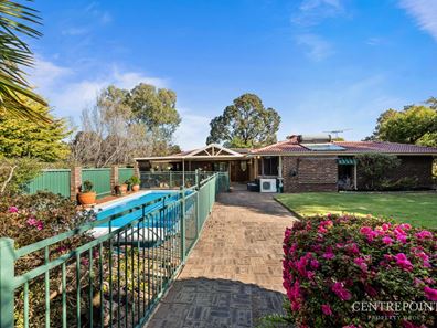 13 Godwin Street, Lesmurdie WA 6076