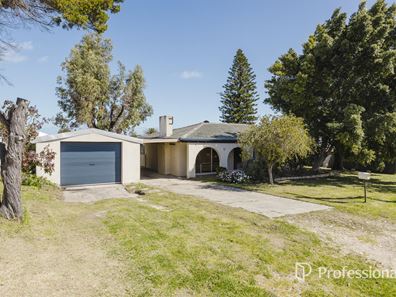 16 Forrest Grove, Two Rocks WA 6037