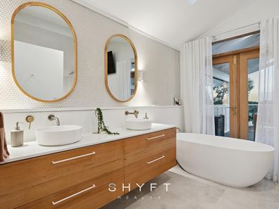96 Clontarf Street, Sorrento WA 6020