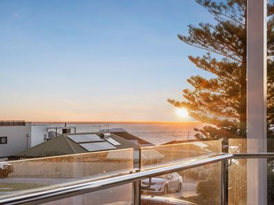 19 Bailey Street, Trigg WA 6029