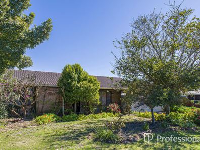 36 Freeland Way, Eden Hill WA 6054