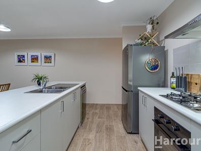 18A Ewell Court, Marangaroo WA 6064