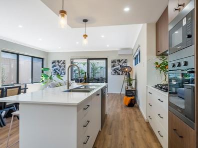9 Akebia Way, Forrestfield WA 6058