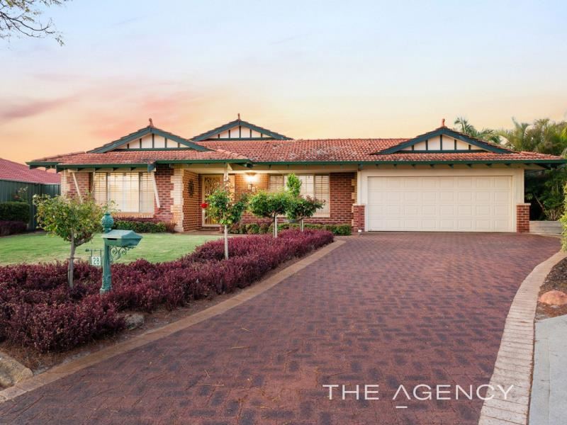 28 Ambergate Close, Canning Vale WA 6155
