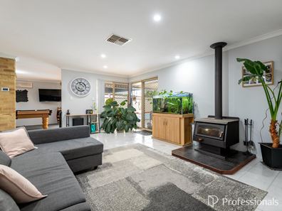 25 Calcite Place, Forrestfield WA 6058