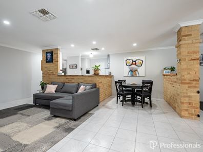 25 Calcite Place, Forrestfield WA 6058