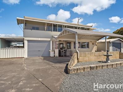 24 Lindley Road, Halls Head WA 6210