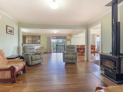 113 Clarkson Street, West Toodyay WA 6566