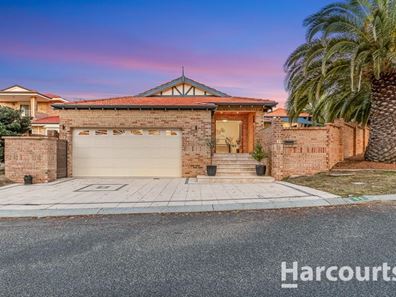 11 Landor Gardens, Woodvale WA 6026