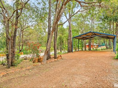 1 Barbigal Road, Roleystone WA 6111
