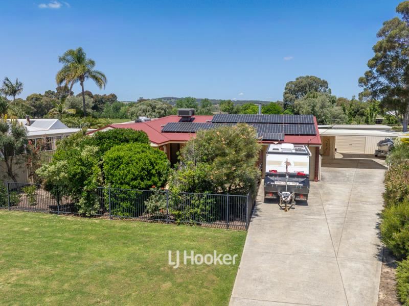 20 Brooksy Place, Burekup WA 6227