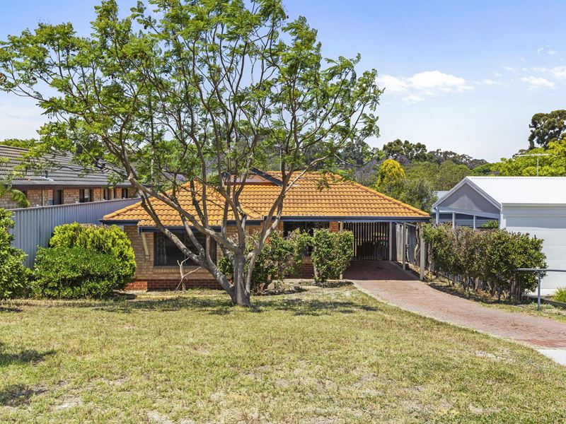 15 Milroy Street, Willagee WA 6156