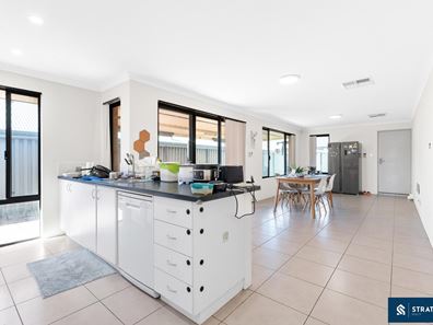 61 Burlington Drive, Baldivis WA 6171