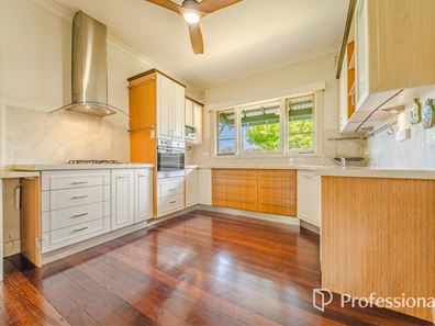 18 Logue Street, Waroona WA 6215
