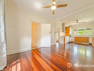 18 Logue Street, Waroona WA 6215