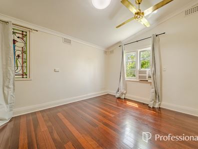 18 Logue Street, Waroona WA 6215