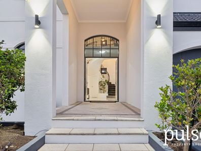 12A Jennifer Way, Rossmoyne WA 6148