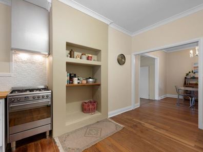 17 Conway Street, Beachlands WA 6530
