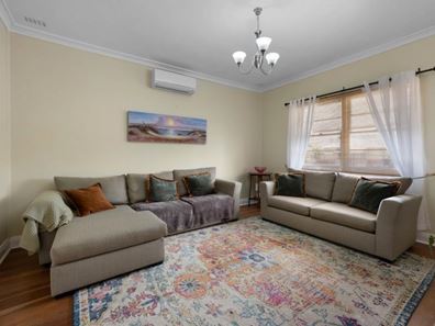 17 Conway Street, Beachlands WA 6530