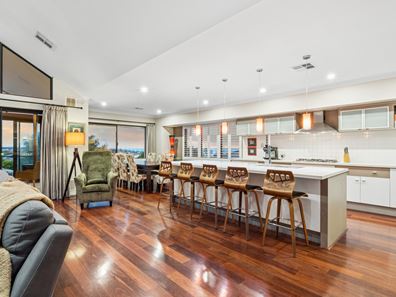 16 Baton Rouge  Drive, Mindarie WA 6030