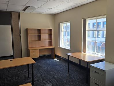 Suite 5 27/35 William Street, Fremantle WA 6160